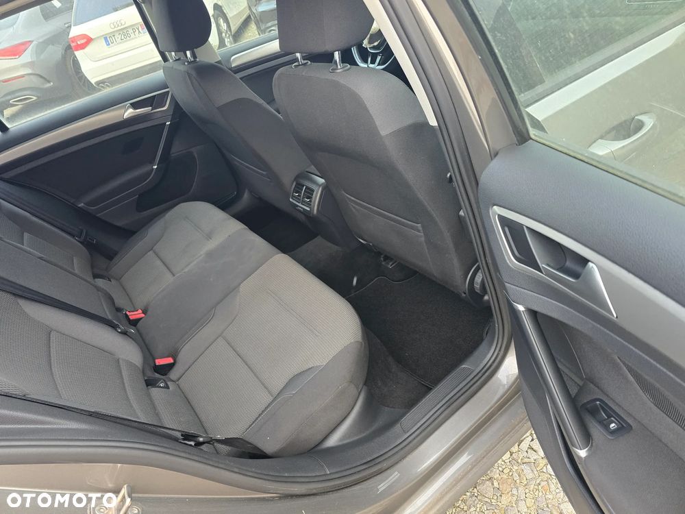 Volkswagen Golf 1.6 TDI BlueMotion Technology DSG Comfortline - 10