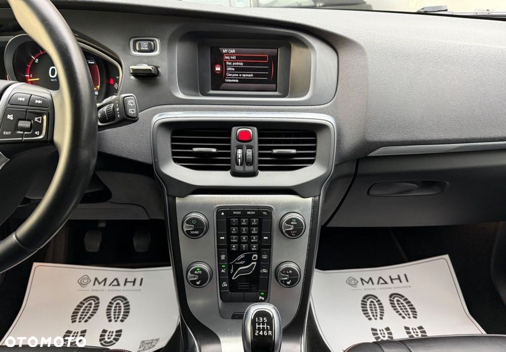 Volvo V40 D3 Ocean Race - 21