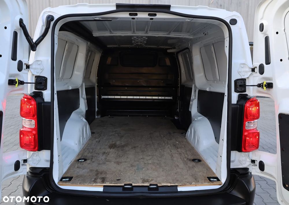 Opel Vivaro - 32