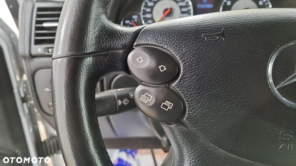 Mercedes-Benz Klasa G 55 AMG - 21