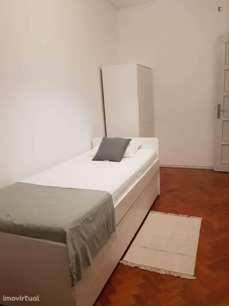 Quarto - localizado em Amadora Lisbon - Grande imagem: 4/8