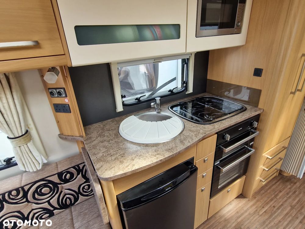 Elddis Avante - 10