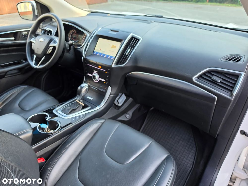 Ford Edge 2.0 TDCi Bi-Turbo 4x4 Titanium - 28