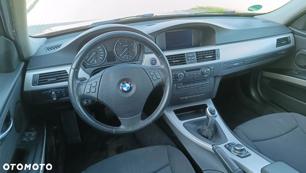 BMW Seria 3 330d DPF Edition Sport - 19