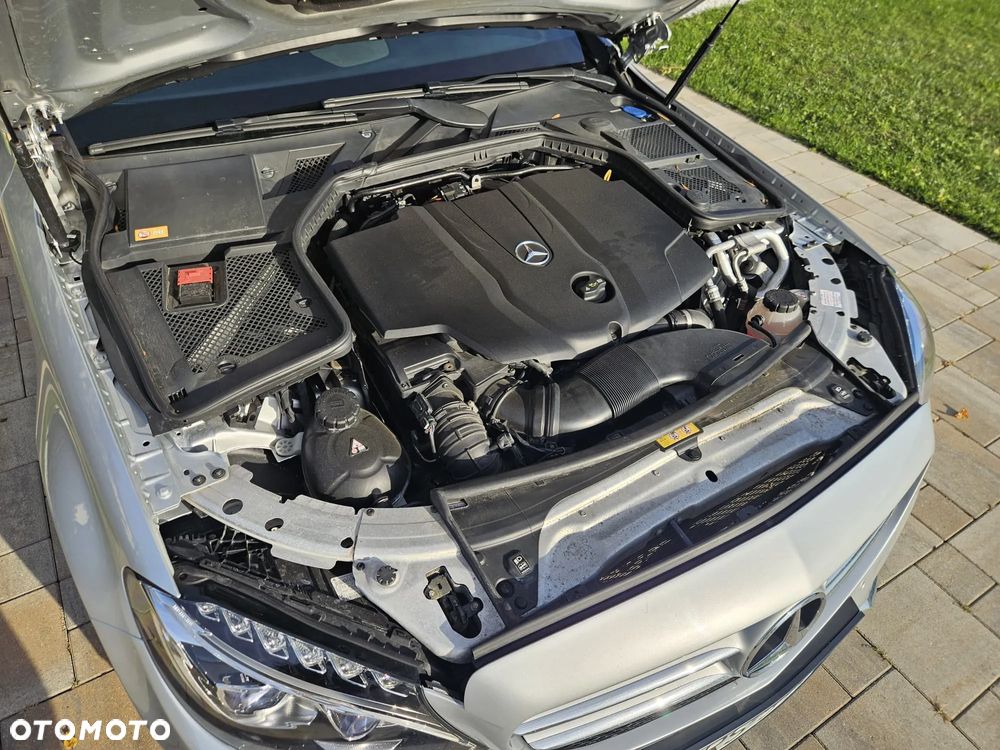 Mercedes-Benz Klasa C 250 (BlueTEC) d 4Matic T 7G-TRONIC AMG Line - 11