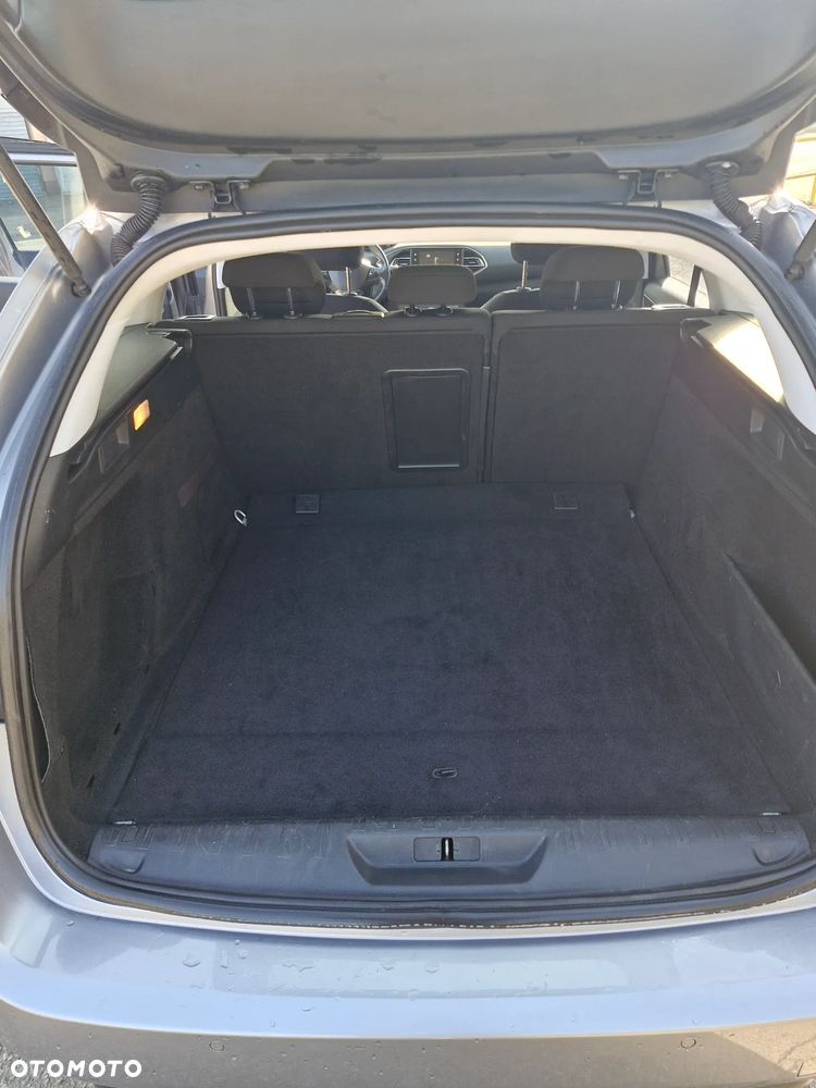 Peugeot 308 - 11