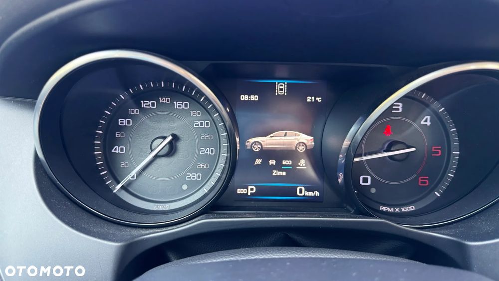 Jaguar XE - 29