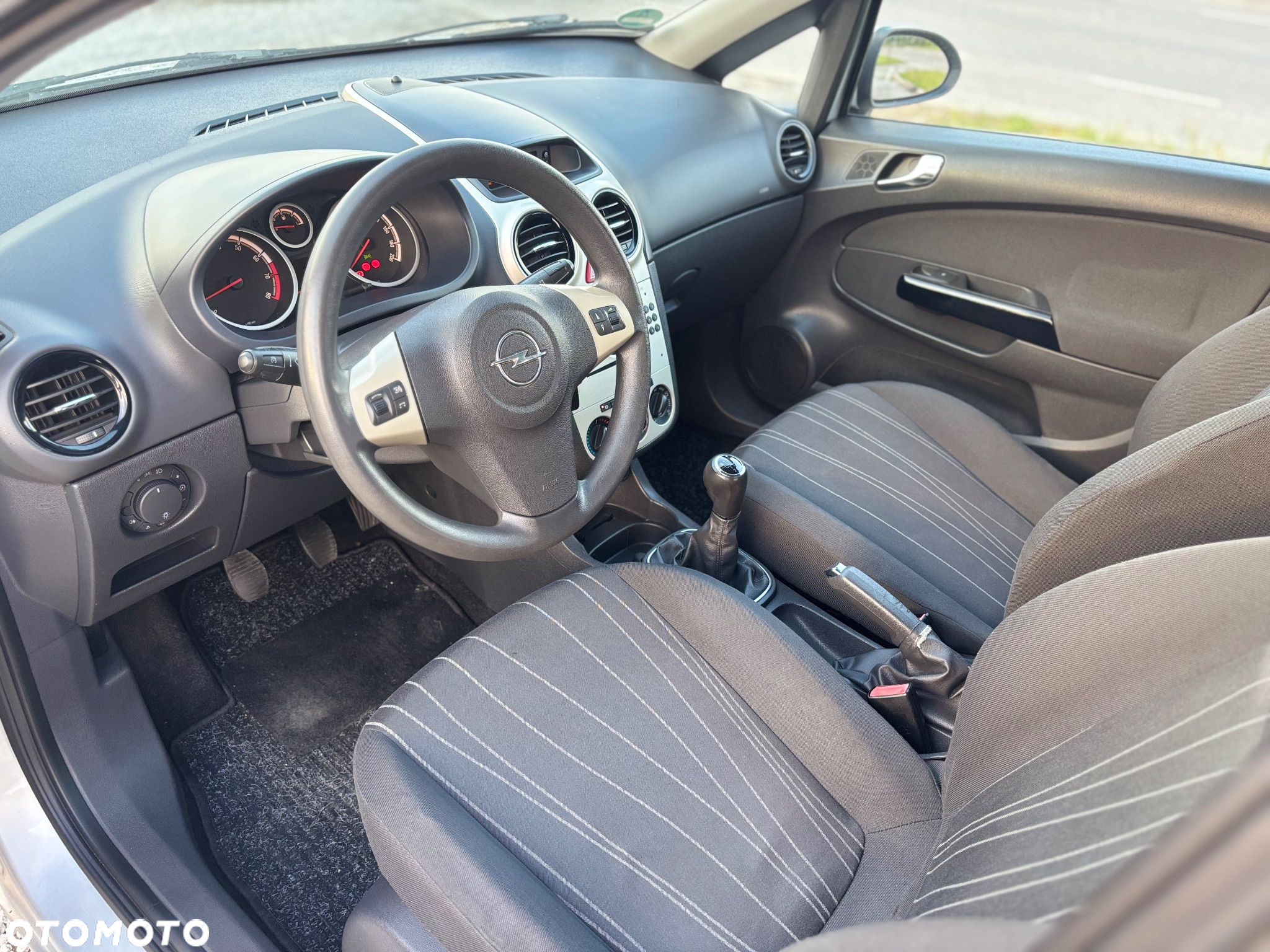 Opel Corsa - 6