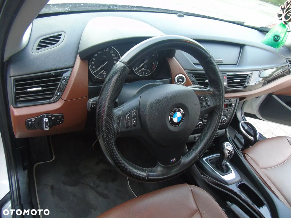 BMW X1 - 13