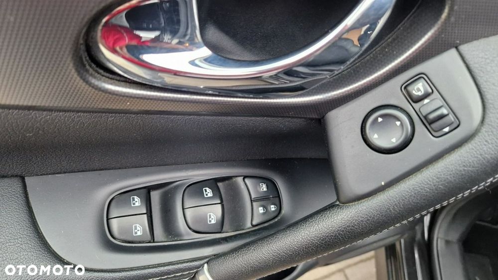 Nissan Qashqai - 32