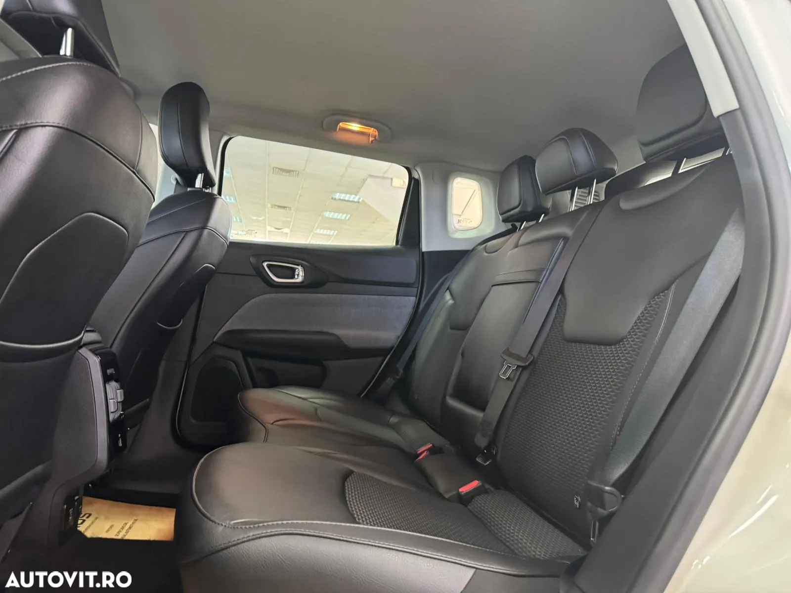 Jeep Compass 1.3T 4xe AT6 PHEV S - 14