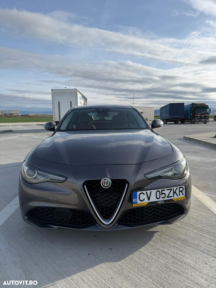 Alfa Romeo Giulia 2.2 Diesel AT8 Advanced Efficiency - 10