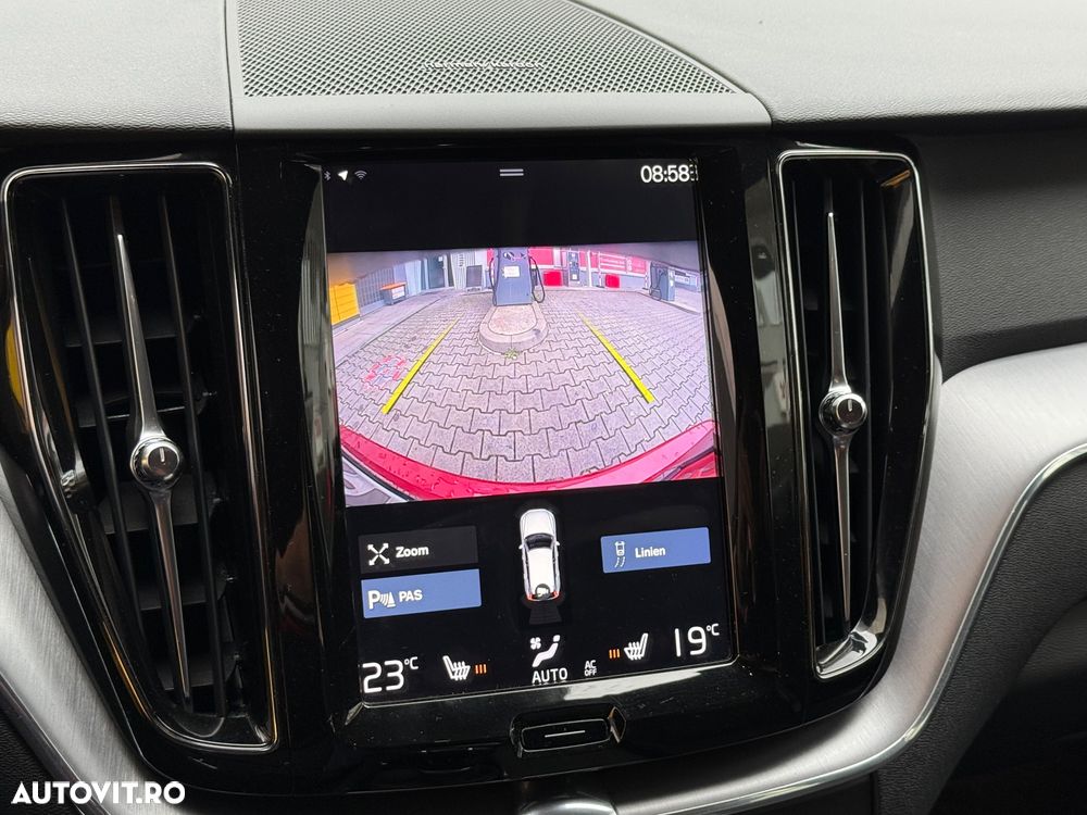 Volvo XC 60 D4 Geartronic Momentum Pro - 15