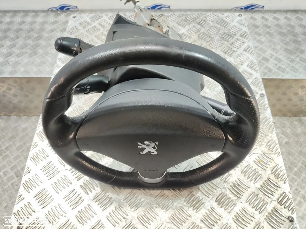 Volante completo Flat Bottom em pele perfurada Original Peugeot RCZ - 3
