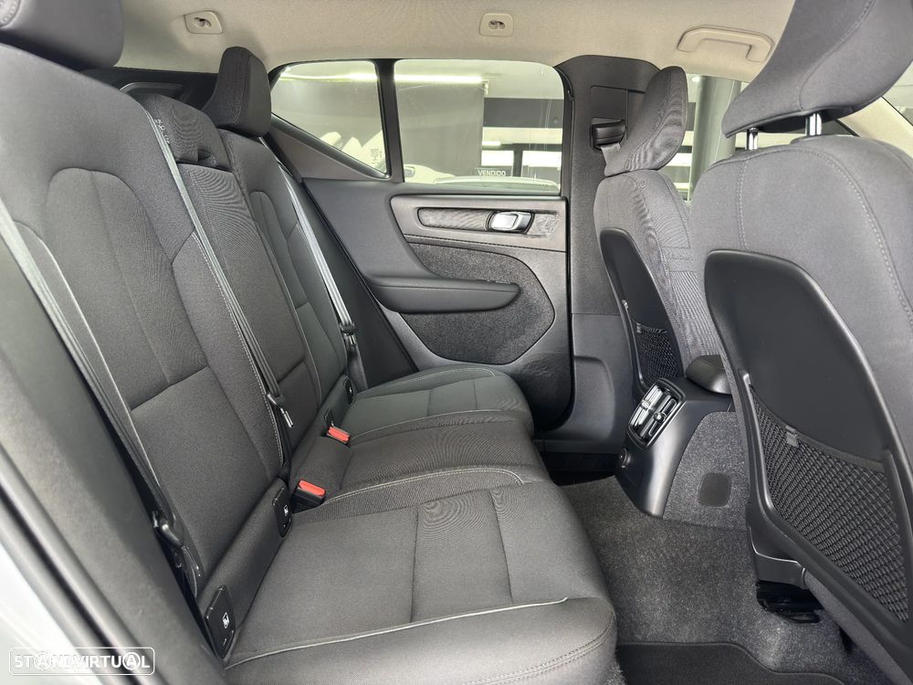 Volvo XC 40 1.5 T5 PHEV Inscription Expression — fotografia 24
