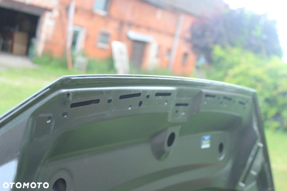 MASKA POKRYWA SILNIKA AUDI A4 B9 LZ7S 8W0010504AN 2022 - 21