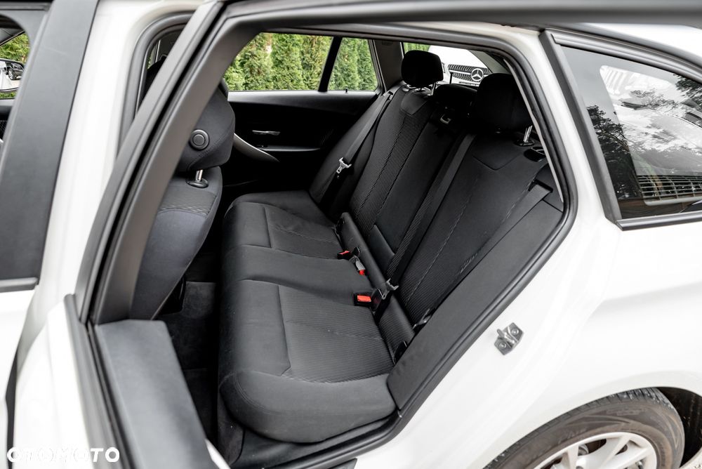 BMW Seria 3 316d - 19