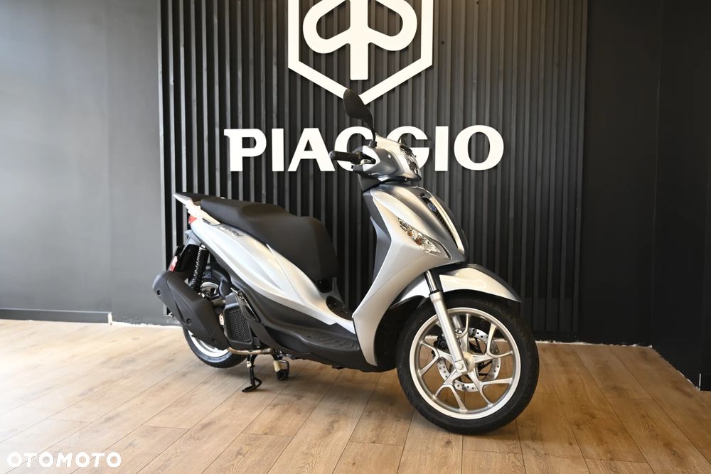 Piaggio Medley - 1