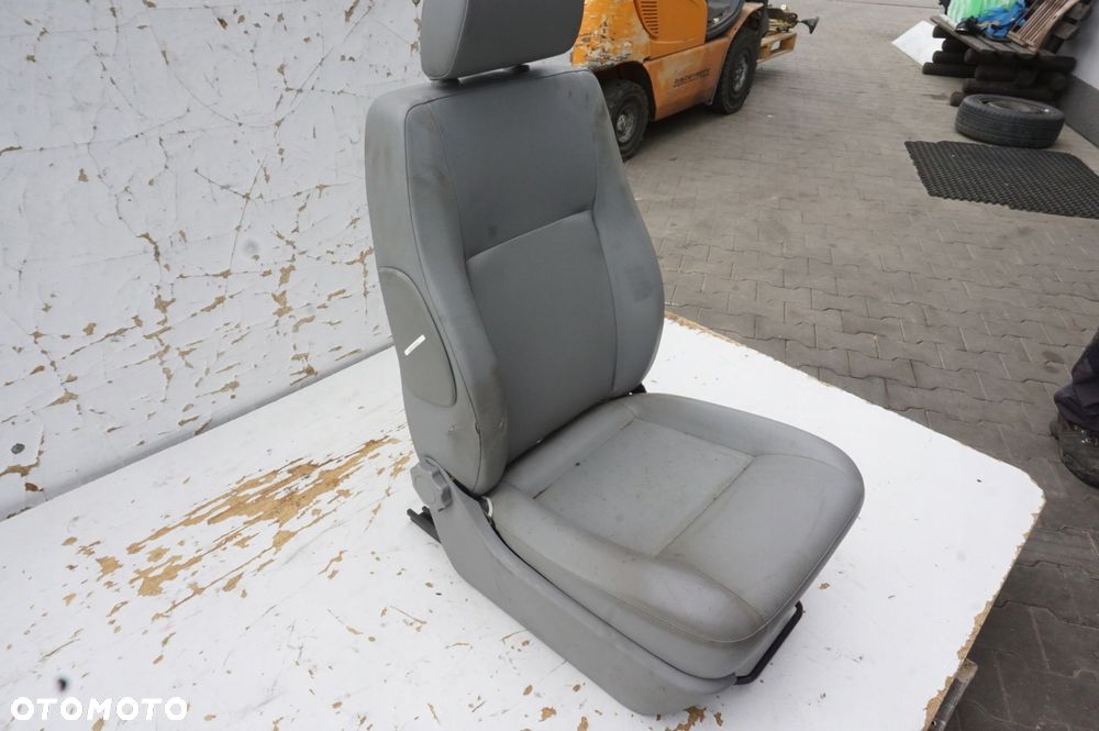 FOTEL PRAWY PRZÓD PASAŻERA AIR BAG VOLKSWAGEN TRANSPORTER T5 - 3