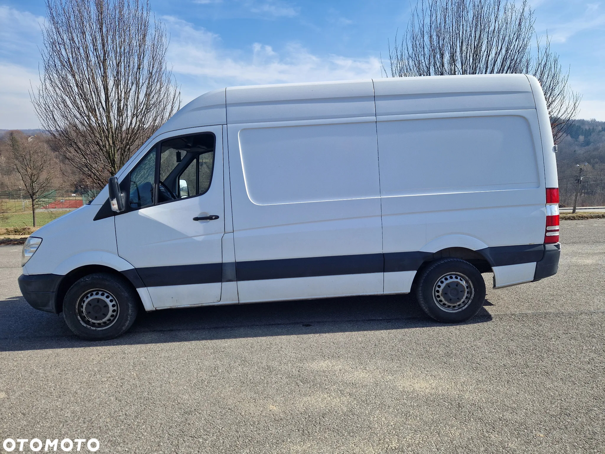 Mercedes-Benz Sprinter - 9