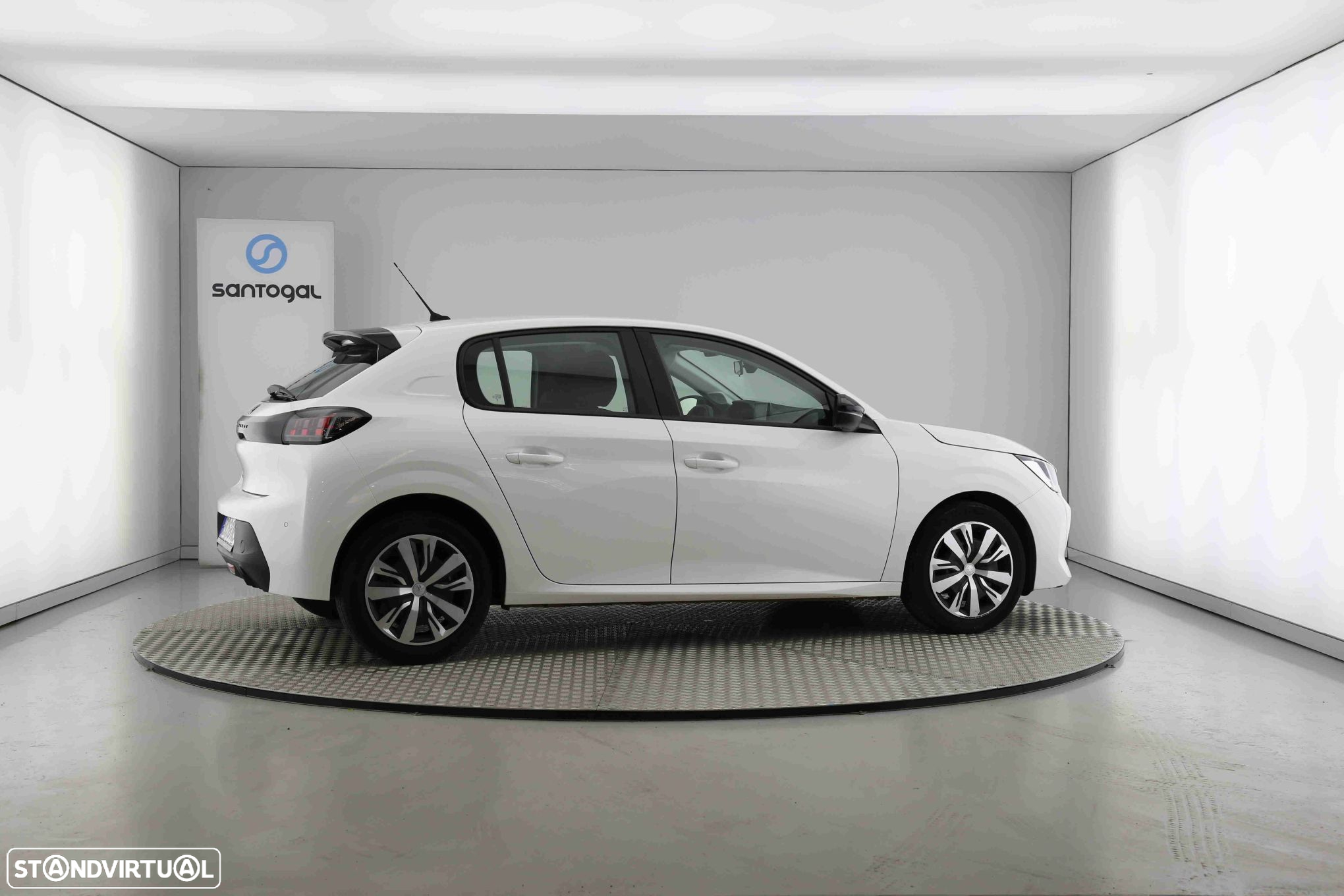 Peugeot 208 1.2 PureTech Active Pack - 3