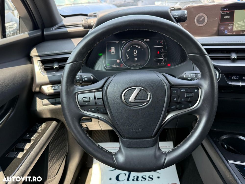 Lexus UX - 20