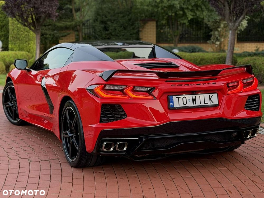 Chevrolet Corvette - 12