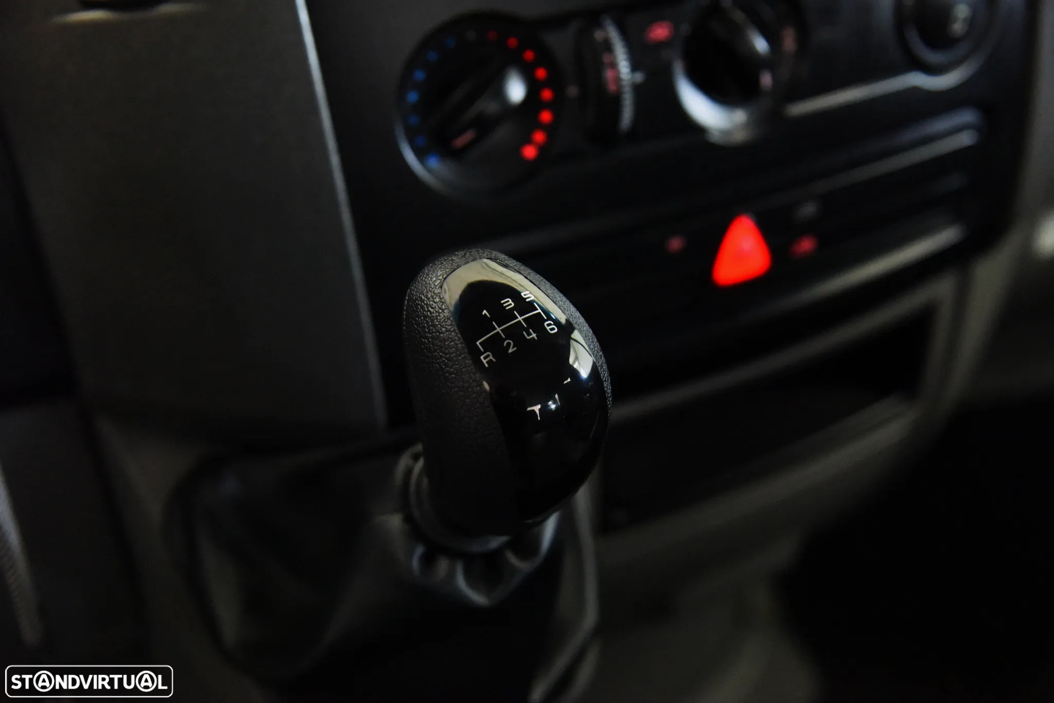 VW Crafter 35 2.5 TDi 109 CD Longa - 14