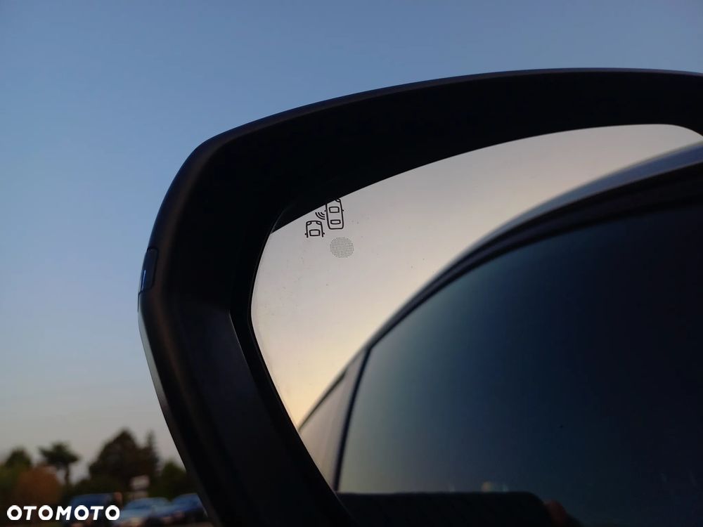 Peugeot 5008 BlueHDI 130 EAT8 GT - 17