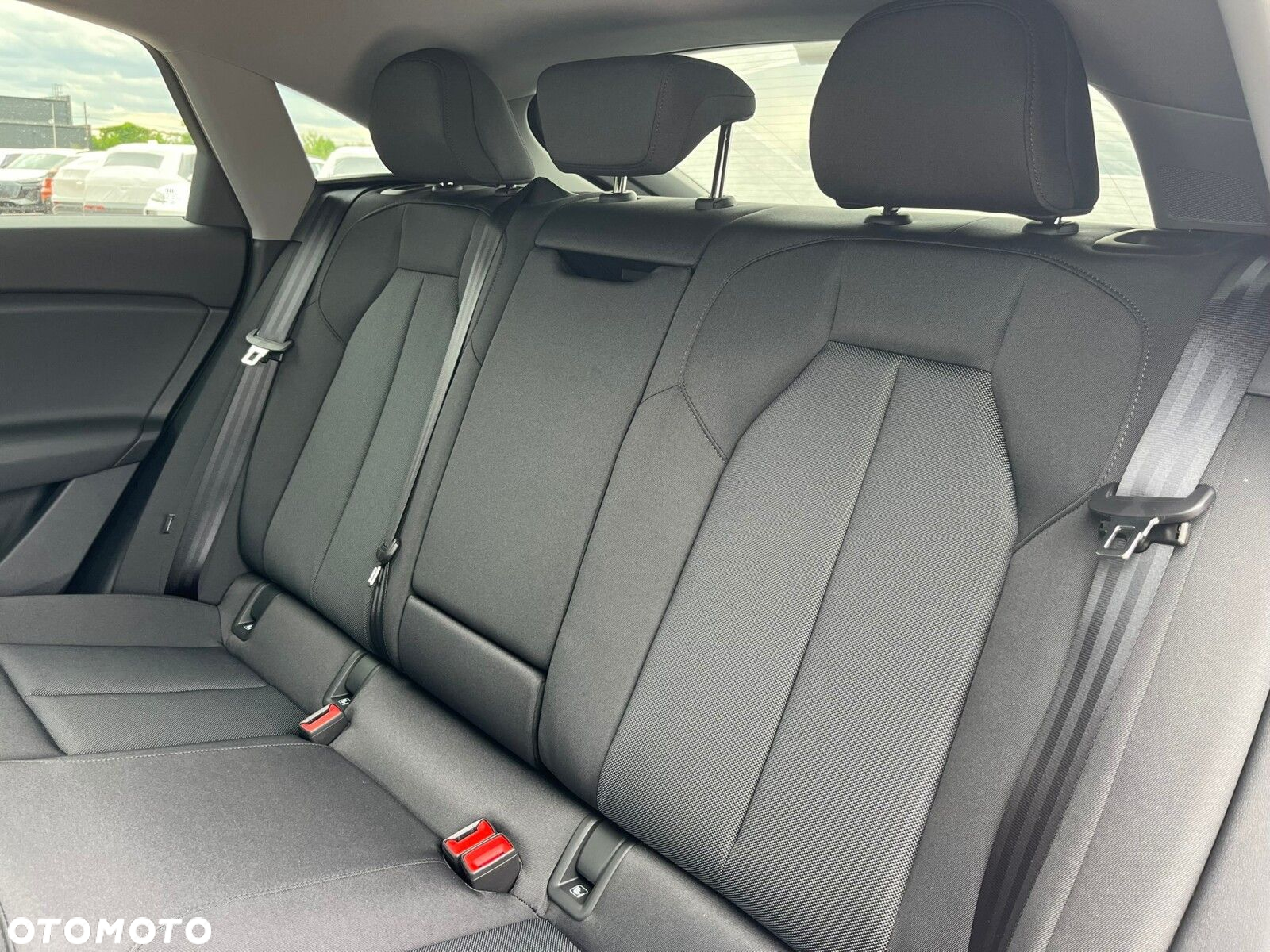 Audi Q6 e-tron - 11
