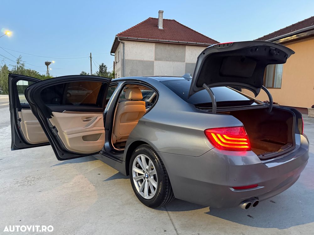 BMW Seria 5 518d Aut. - 11