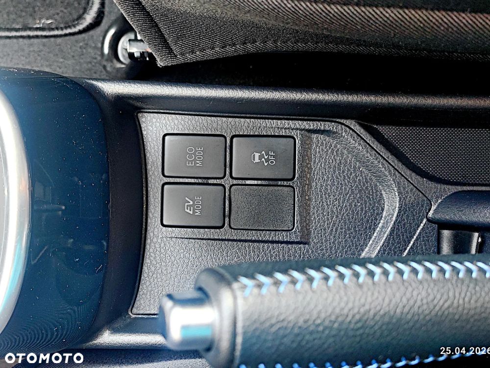 Toyota Yaris Hybrid 100 Selection Platinum - 21