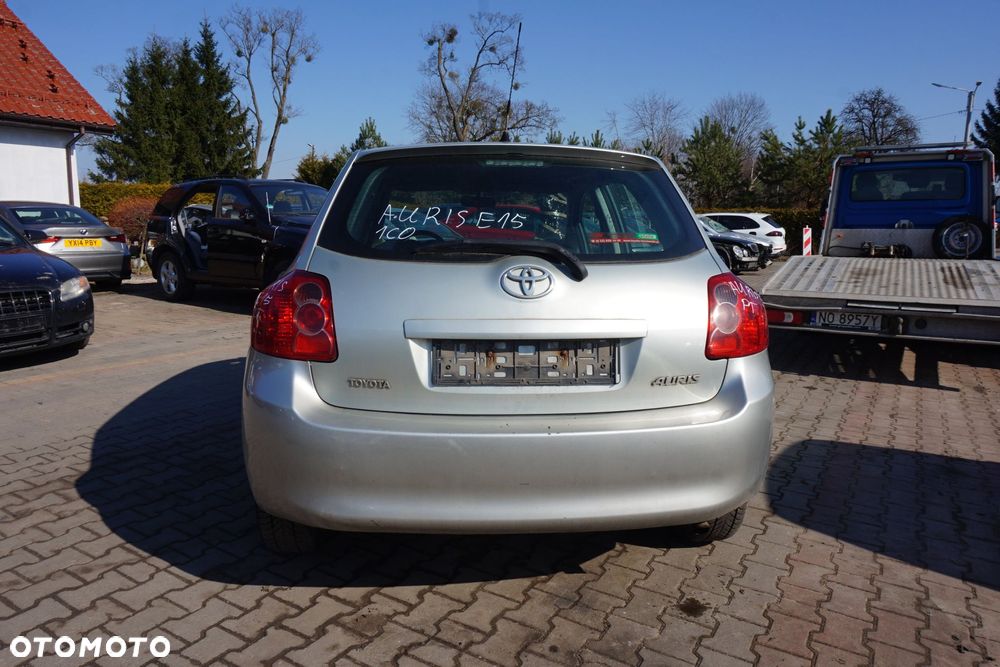 TOYOTA AURIS E15 I 5D HB 2008 1C0 1.4 16V 4ZZ-FE 97KM C50 SREBRNY na części - 4