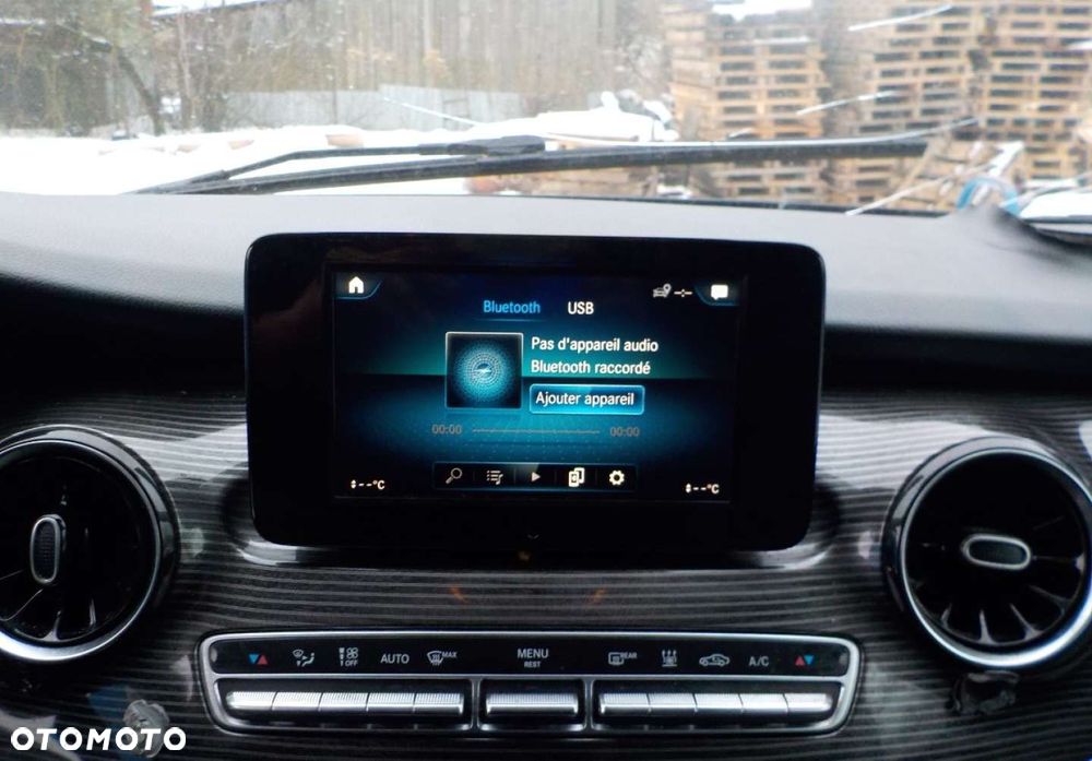 Mercedes-Benz Klasa V - 31