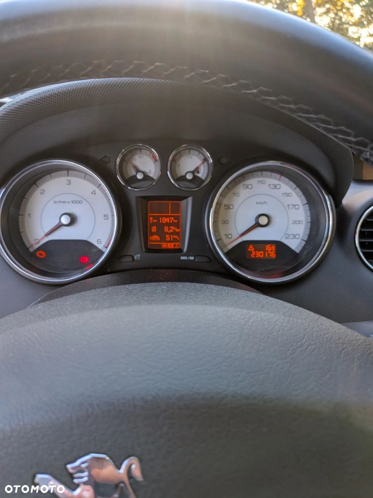 Peugeot 308 1.6 HDi Premium - 20