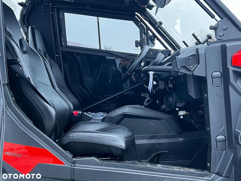 Can-Am Maverick - 19