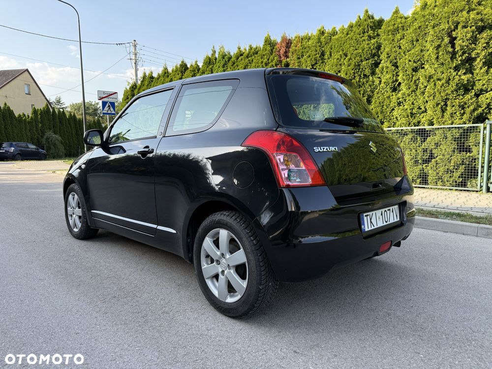 Suzuki Swift - 3