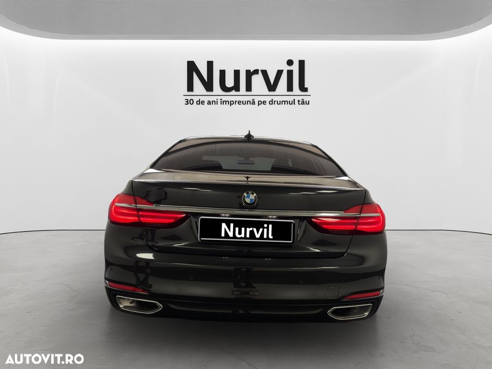 BMW Seria 7 730d - 8