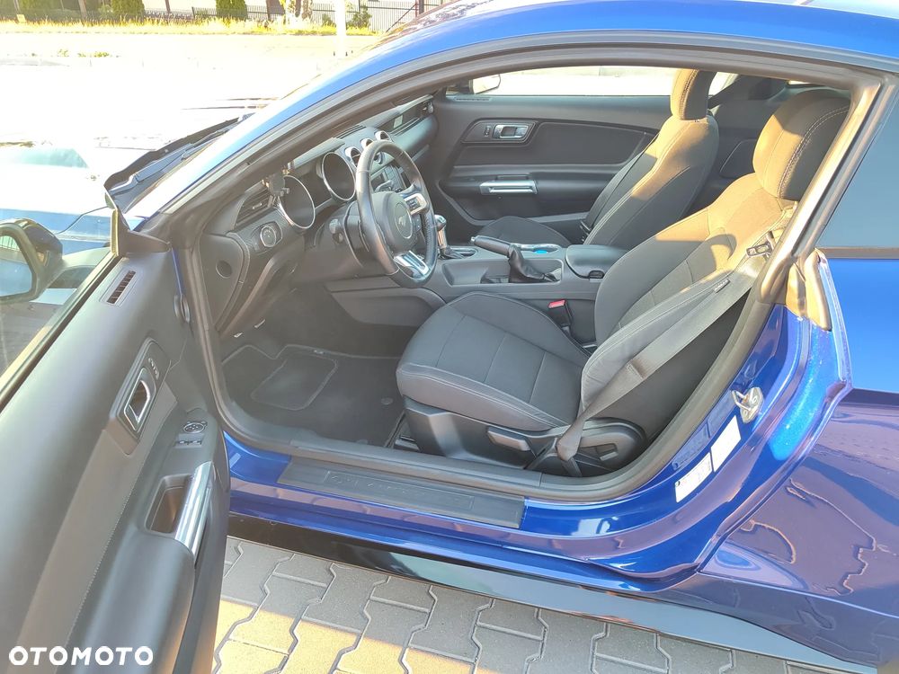 Ford Mustang 3.7 V6 - 17