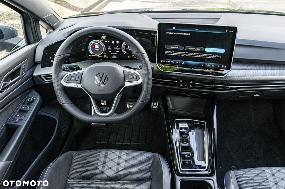 Volkswagen Golf - 17