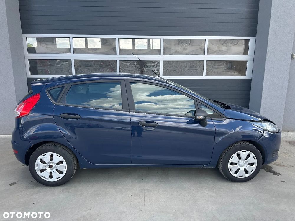 Ford Fiesta 1.5 TDCi Ambiente - 8