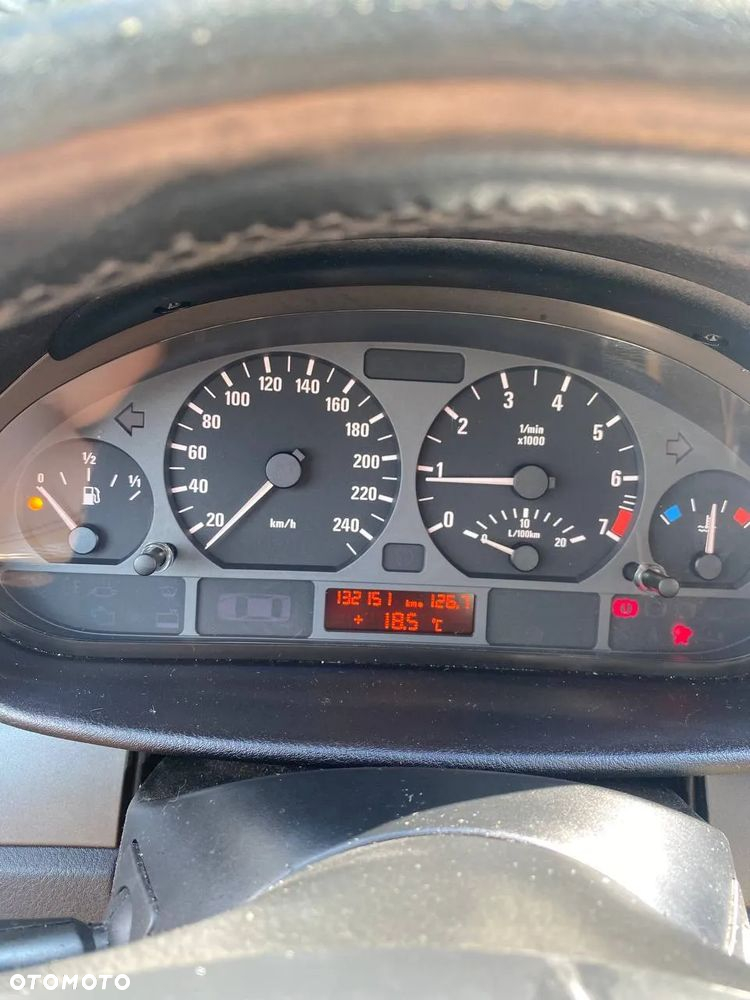 BMW Seria 3 316i - 12