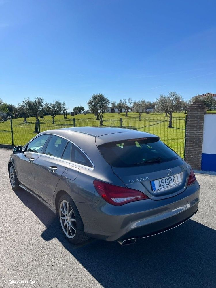 Mercedes-Benz CLA 200 d Shooting Brake - 13