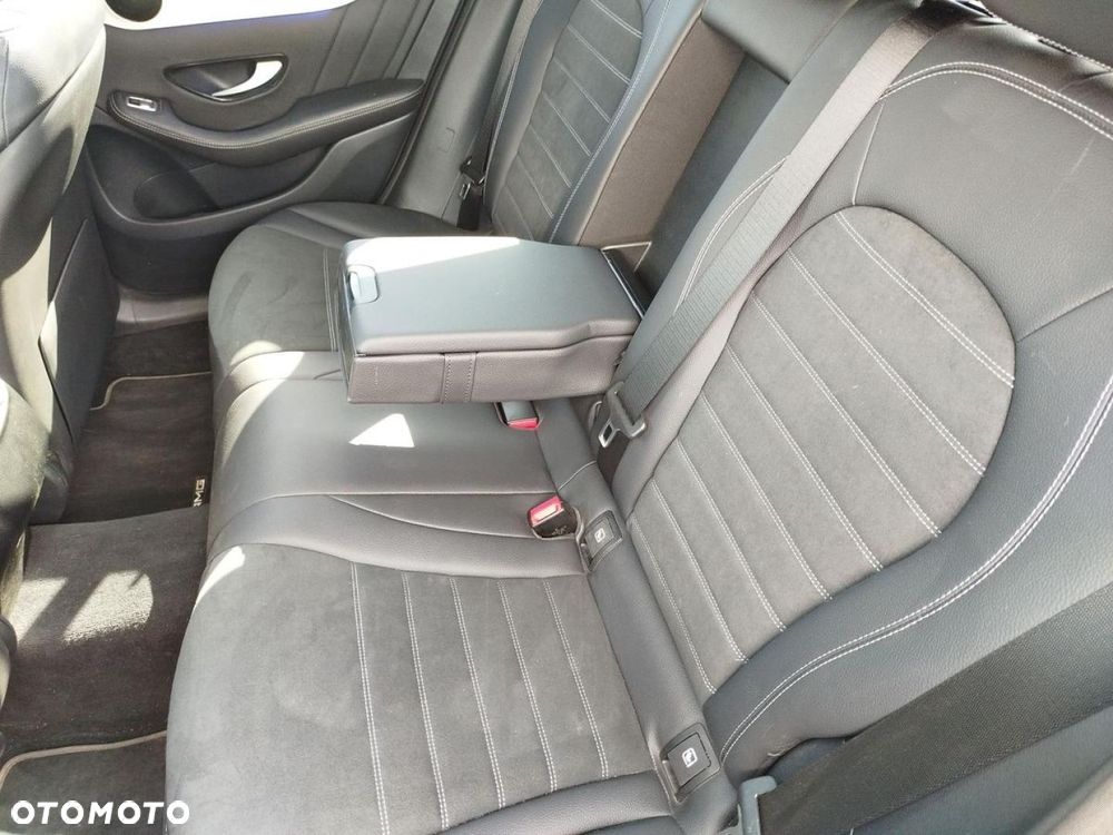 Mercedes-Benz GLC - 22