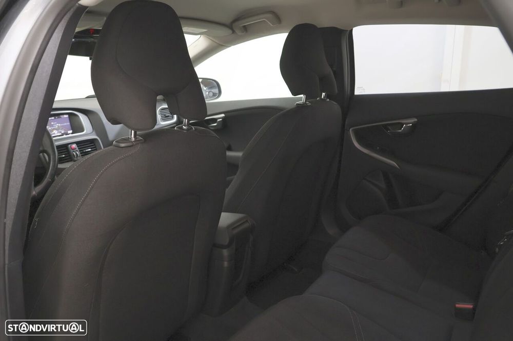Volvo V40 Cross Country 2.0 D3 Plus - 8