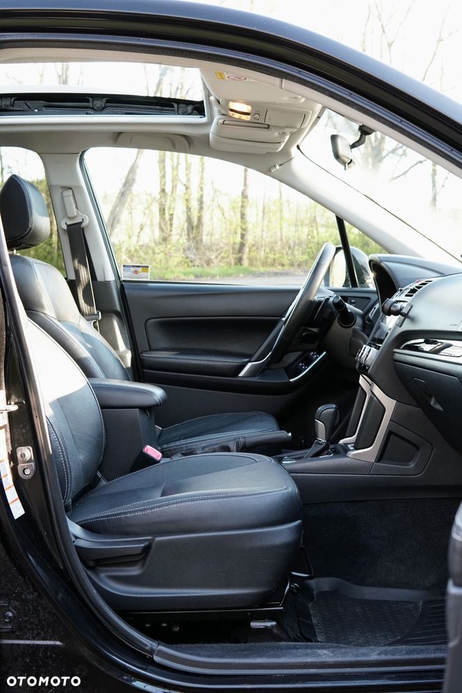 Subaru Forester 2.0 XT Sport Lineartronic - 20