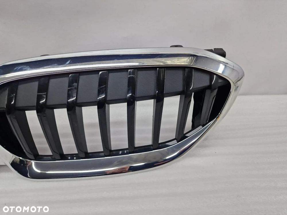 BMW G20 / G21 ATRAPA / GRILL PRZEDNI PRZÓD , NR 5113-192976-10 / 192976-10 , NR AUKCJI GL15 - 6
