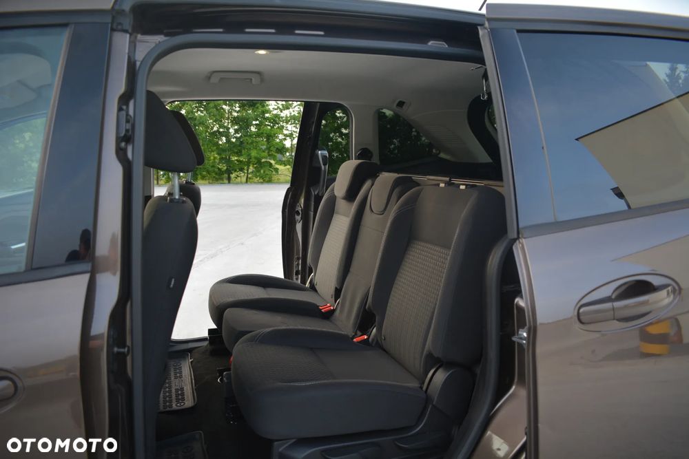 Ford Grand C-MAX - 23