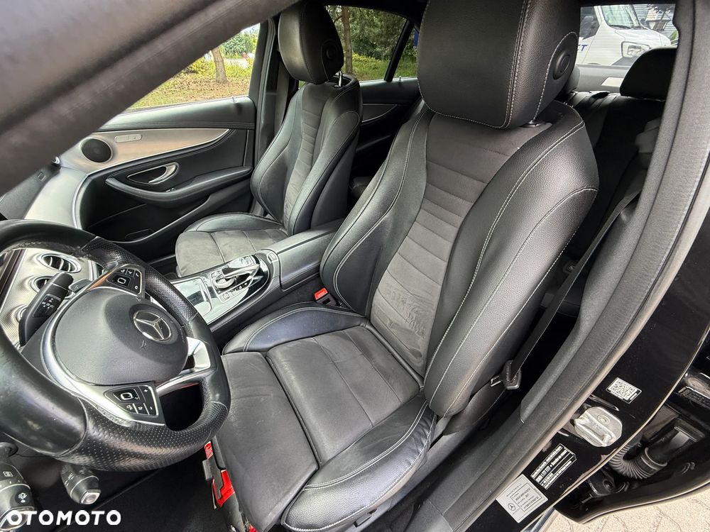 Mercedes-Benz Klasa E 220 d 4-Matic 9G-TRONIC - 12