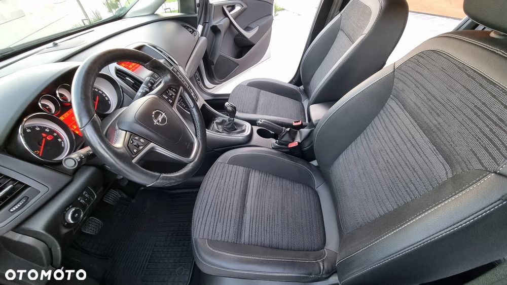Opel Astra 1.4 T Cosmo - 19